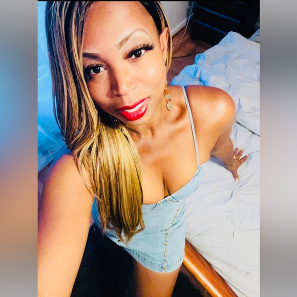 Meet your Posher, Christine - Picture 8 of 16